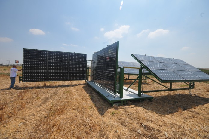 Sabra24/7 solar generator